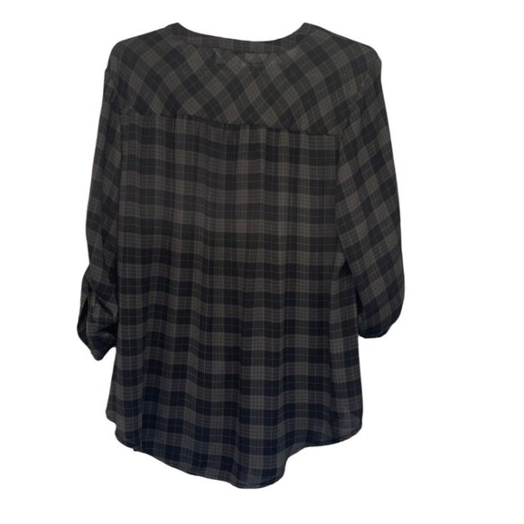 Torrid Plaid Button-Front Blouse 3/4 Sleeves V-Neckline Womens Plus Sz 2 - Picture 5 of 5